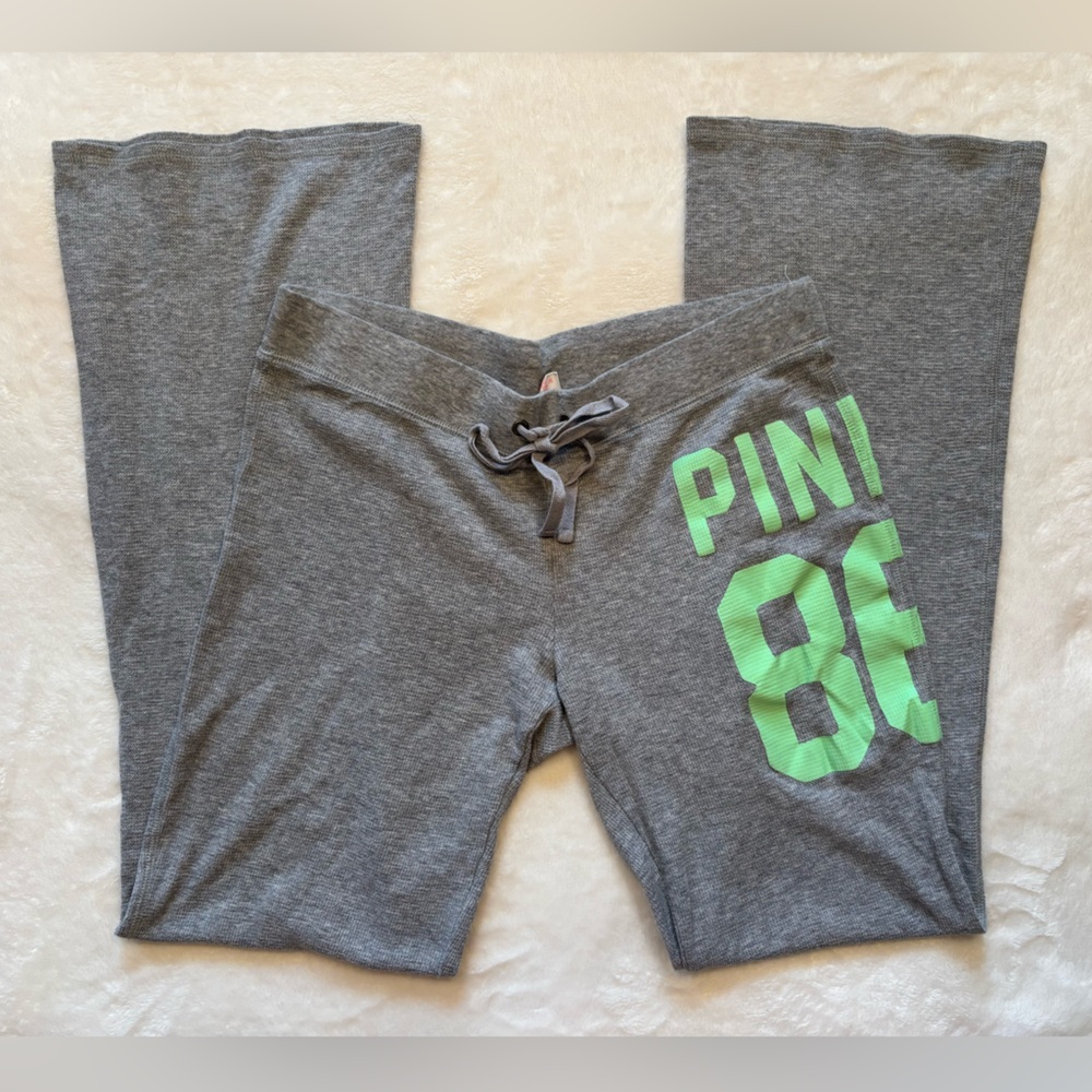 Vintage PINK Victorisa Secret Gray Joggers with Green Print Sz Small 2011